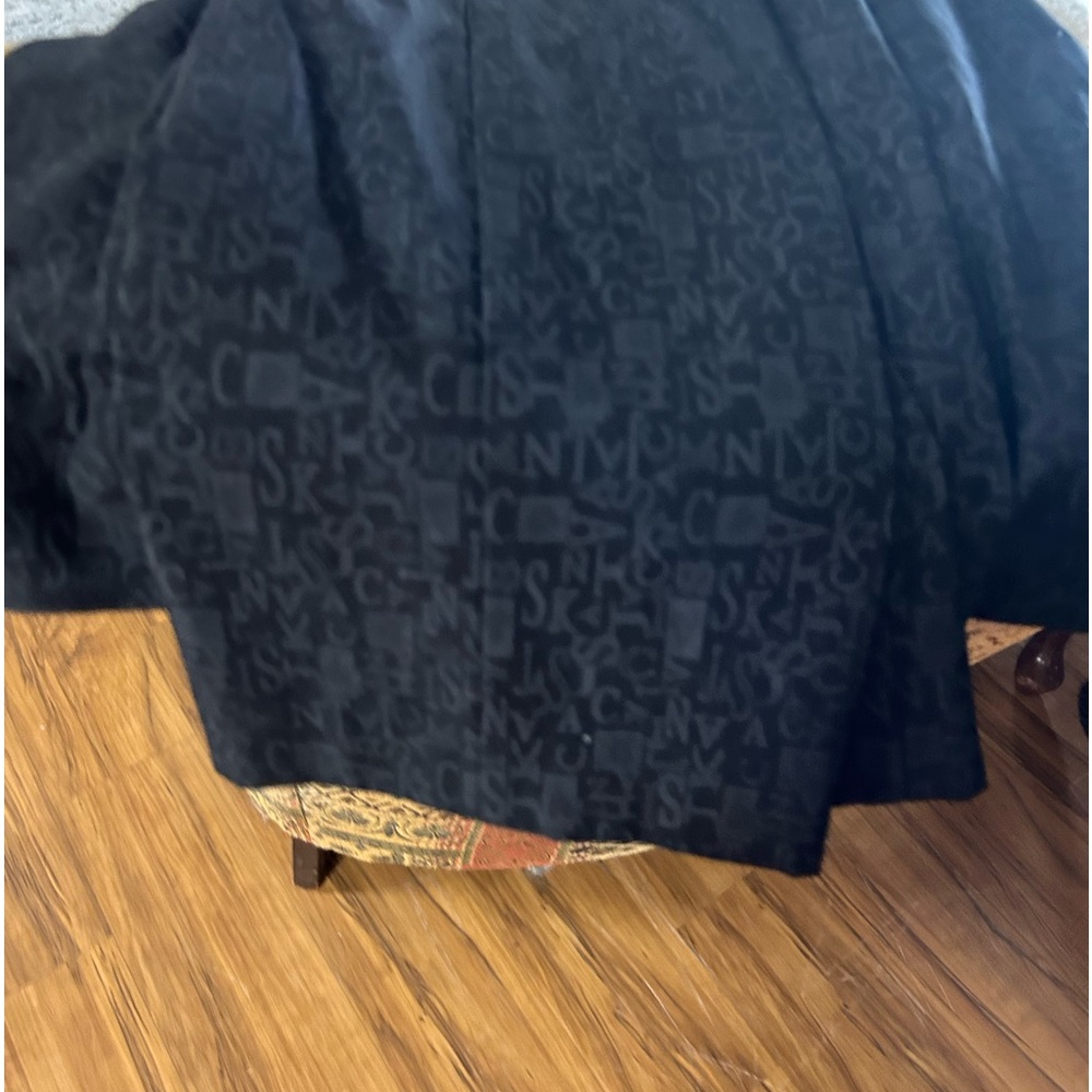 Ladies size 12, great pants!
